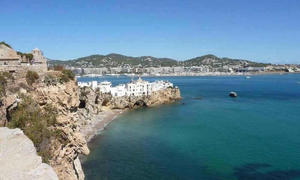 Ισπανία: Τραγικός θάνατος βρήκε λουόμενο-Βρέθηκε αποκεφαλισμένος